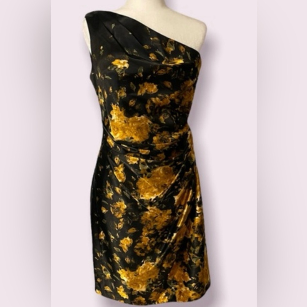 NWOT Maggie London Satin Floral One Shoulder Dress Size 4